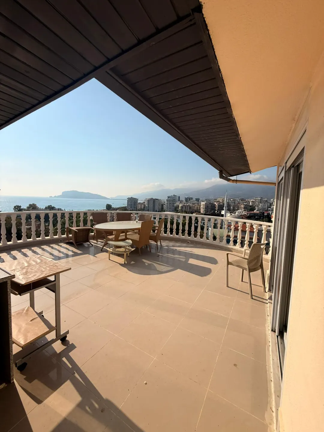3+1 Dublex Penthouse with full Seaview and Castle View 50 m from the beach in Kestel, Alanya
