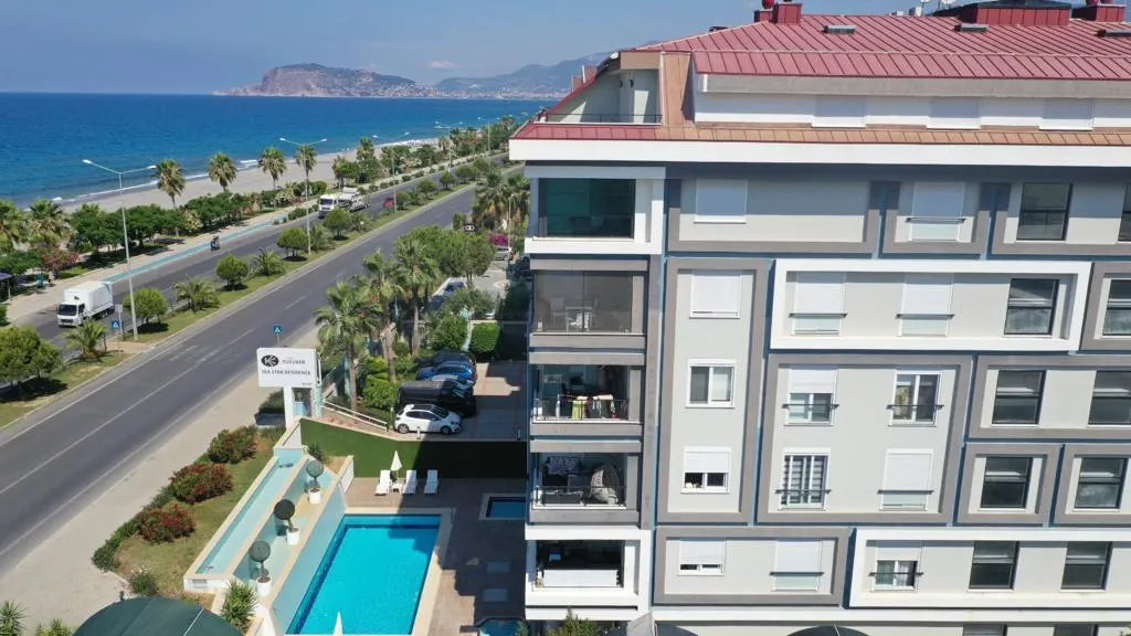 2+1 Apartment at 1. Sealine in Kestel, Alanya