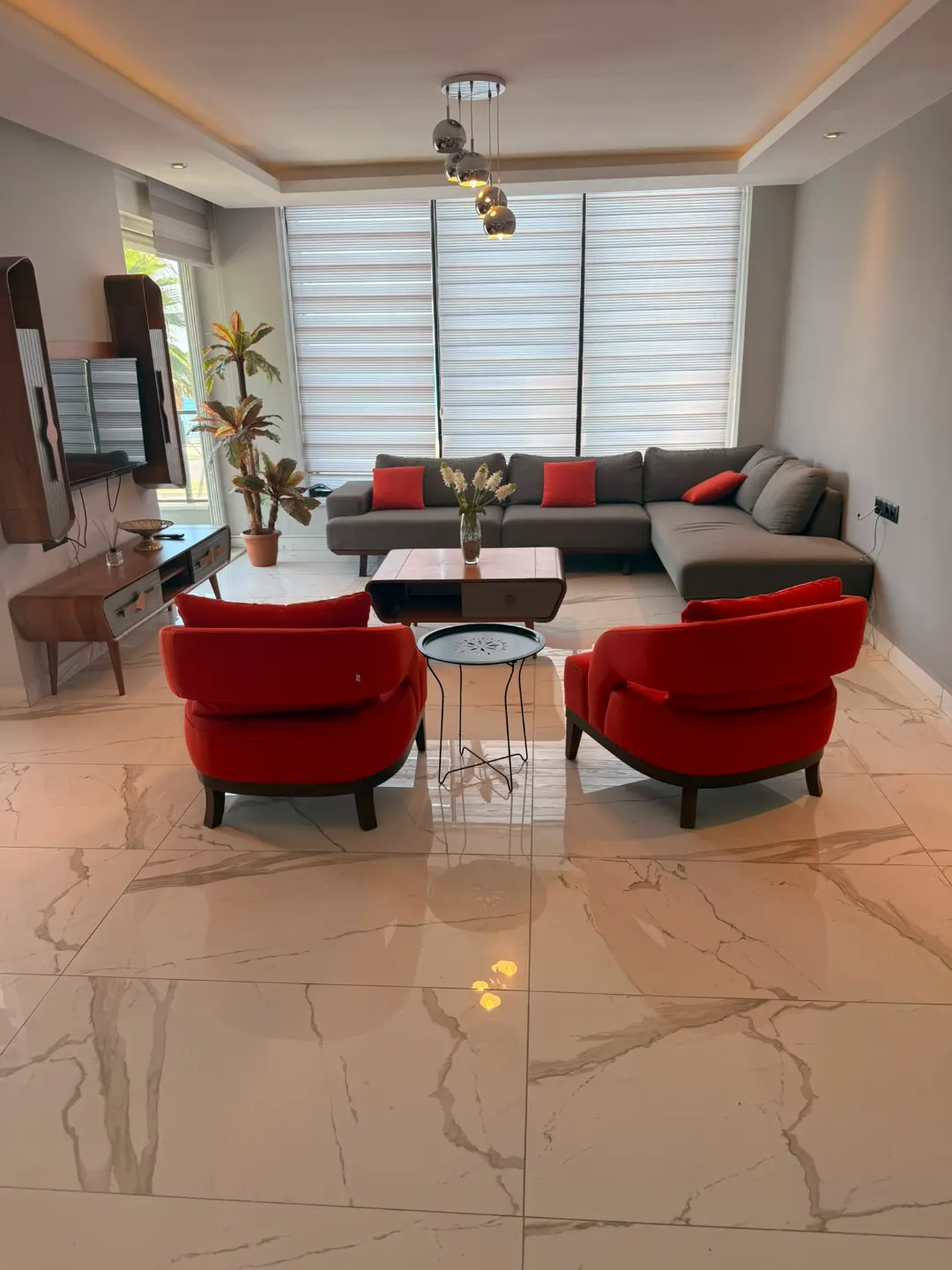 2+1 Apartment at 1. Sealine in Kestel, Alanya