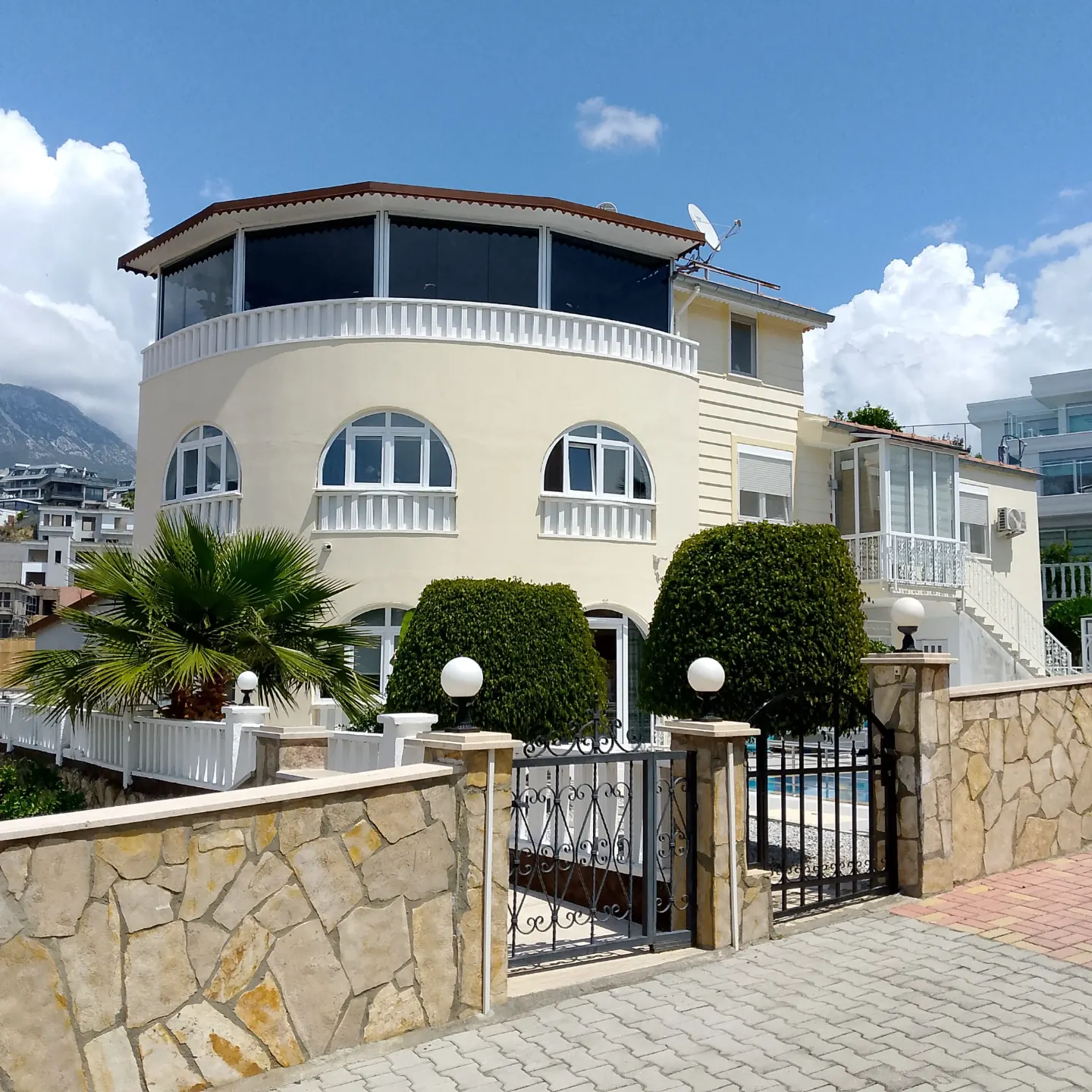 7+2 detached Villa with Seaview in Kargicak, Alanya