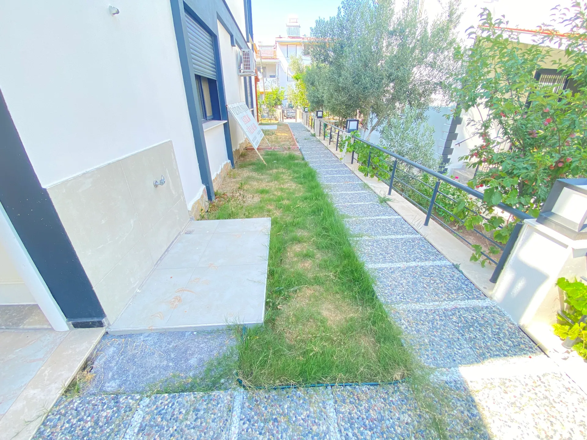 Seferihisar Doğanbeyde Deniz Yakın Bahçeli Satılık 3+1 Villa