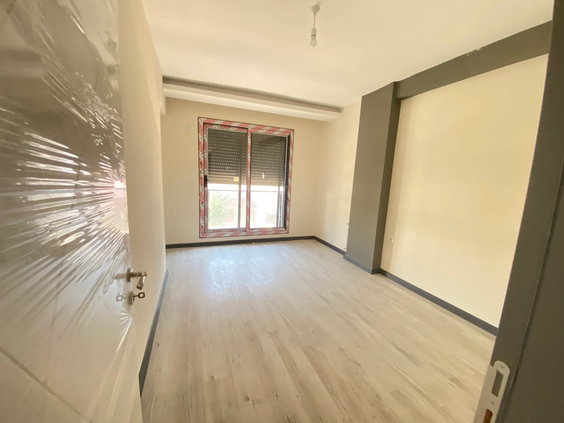 Seferihisar Doğanbeyde Deniz Yakın Bahçeli Satılık 3+1 Villa