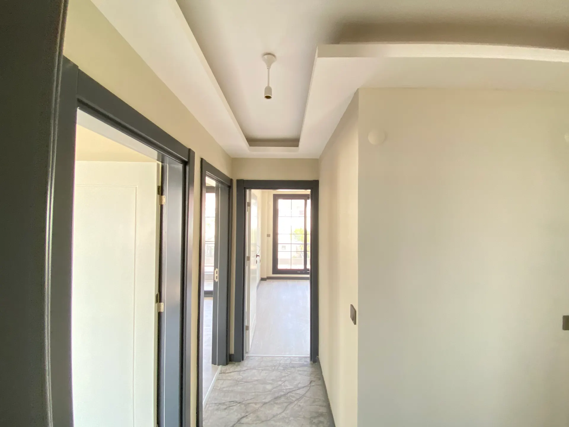 Seferihisar Cumhuriyet Mahallesi’nde Modern & Müstakil Havuzlu Lüks Satılık 3+1 Villa