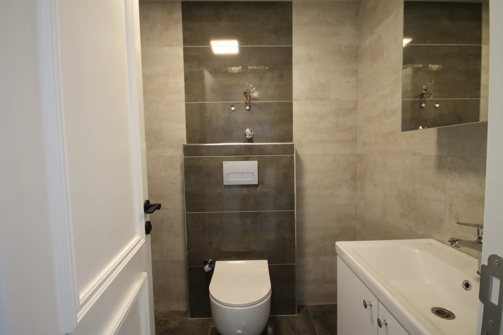 KLEOPATRA PLAJINA 400 METRE SIFIR 2+1 DAİRE