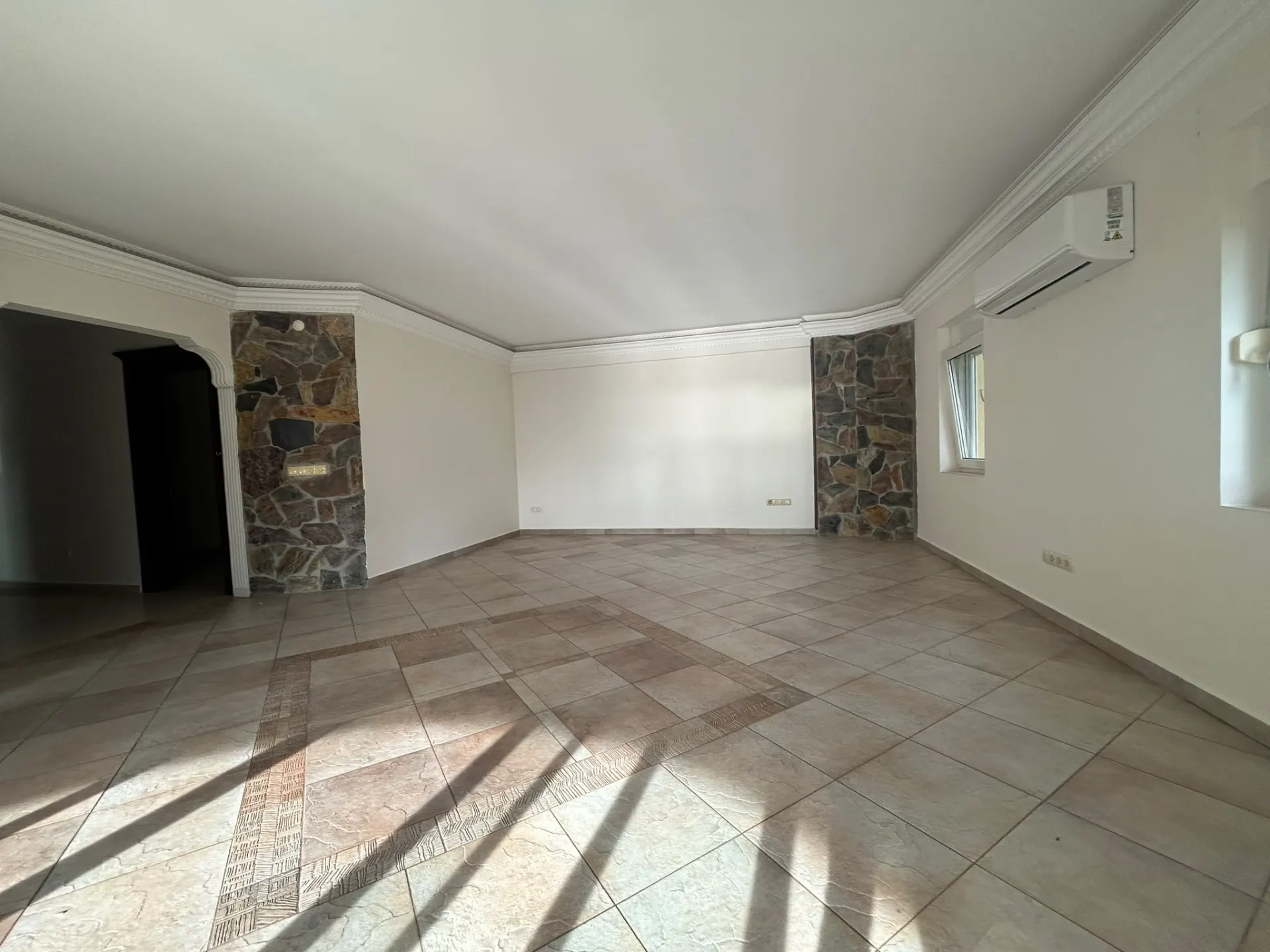 ALANYA OBA KIZILCAŞEHİR'DE MÜSTAKİL MANZARALI 5+1 KİRALIK VİLLA