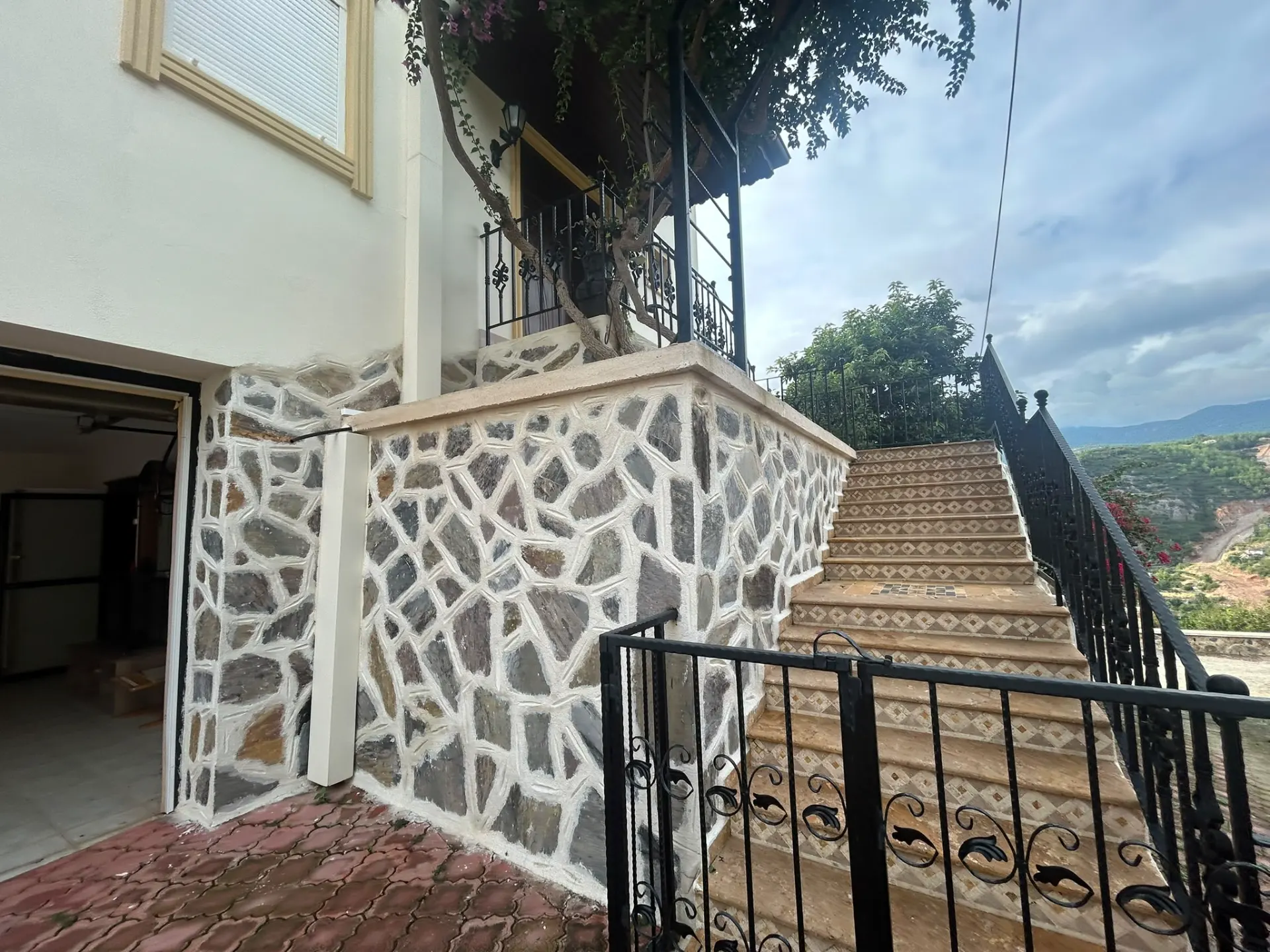 ALANYA OBA KIZILCAŞEHİR'DE MÜSTAKİL MANZARALI 5+1 KİRALIK VİLLA