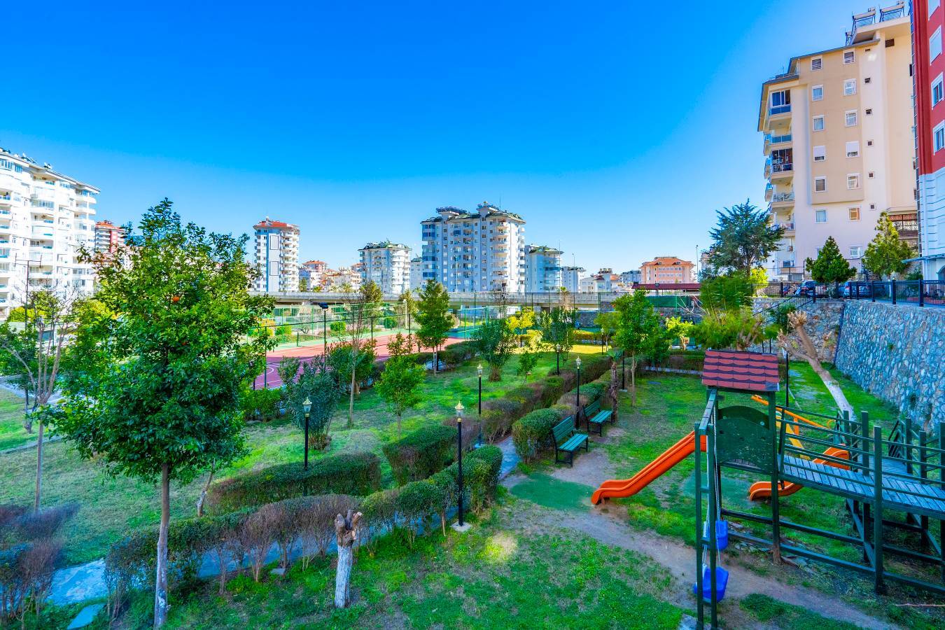 ALANYA CİKCİLLİ'DE FUL AKTİVİTELİ SİTE İÇERİSİNDE KİRALIK 4+1
