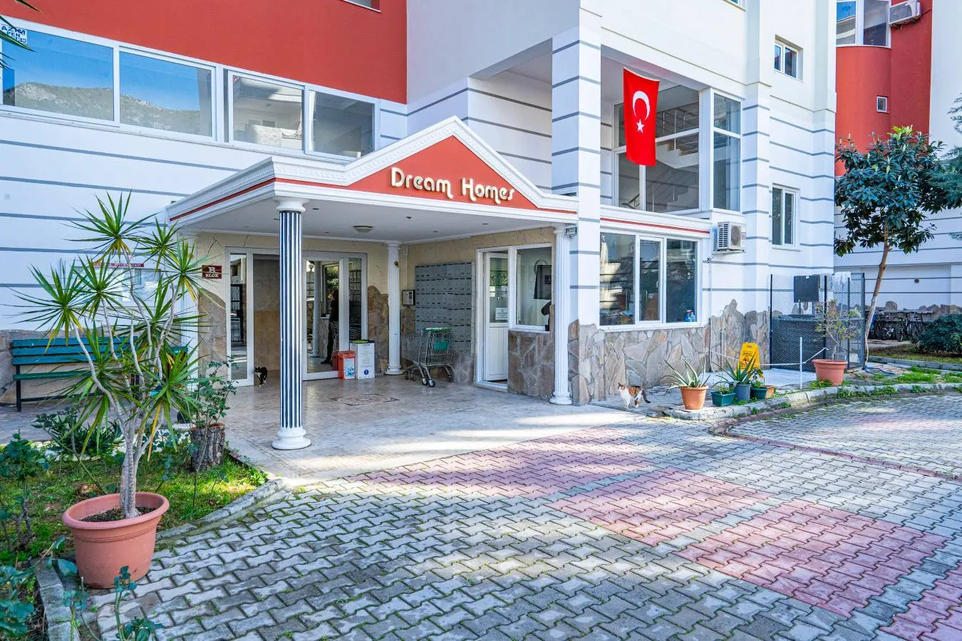 ALANYA CİKCİLLİ'DE FUL AKTİVİTELİ SİTE İÇERİSİNDE KİRALIK 4+1