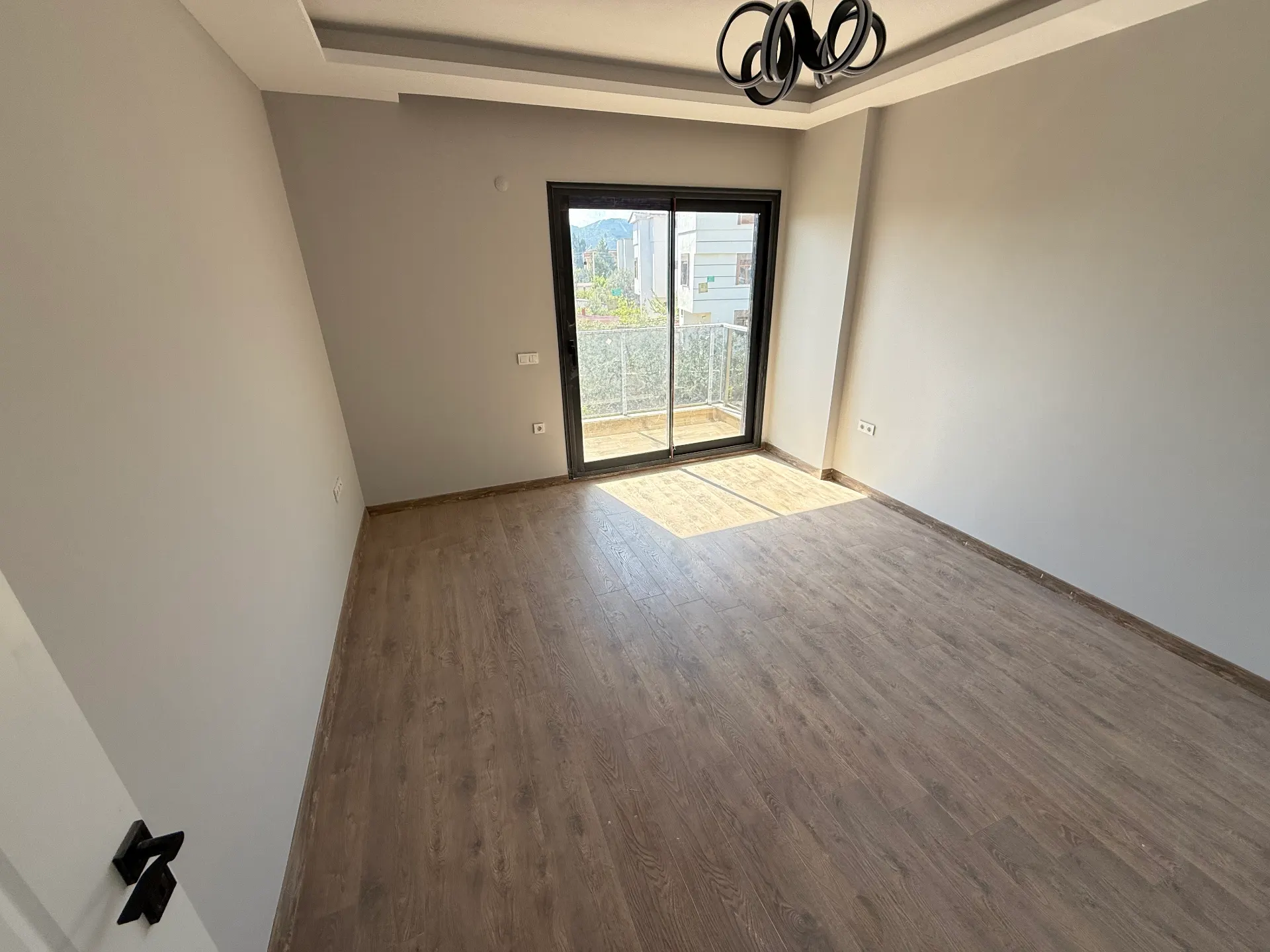 Seferihisar Doğanbeyde Tek Müstakil Havuzlu Satılık 3+1 Villa