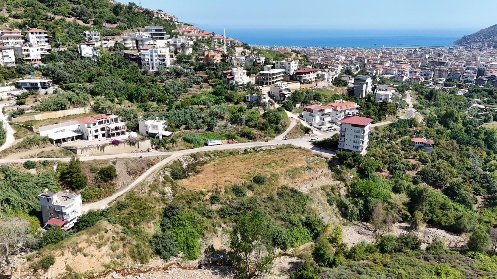 ANTALYA ALANYA BEKTAŞ'TA SATILIK 1.219 M2 VİLLA İMARLI ARSA