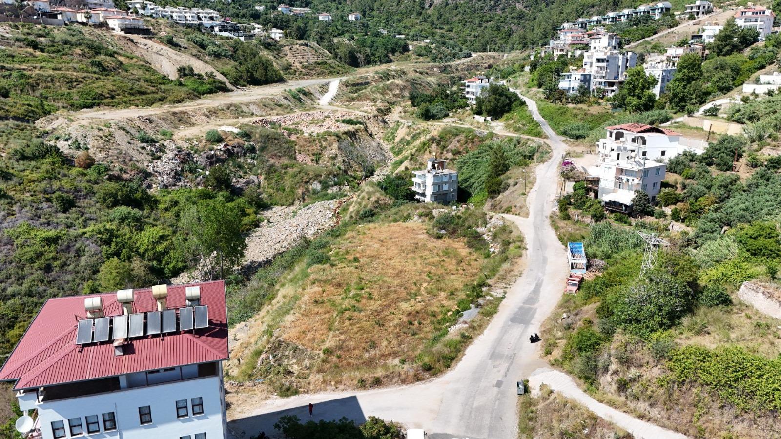 ANTALYA ALANYA BEKTAŞ'TA SATILIK 1.219 M2 VİLLA İMARLI ARSA