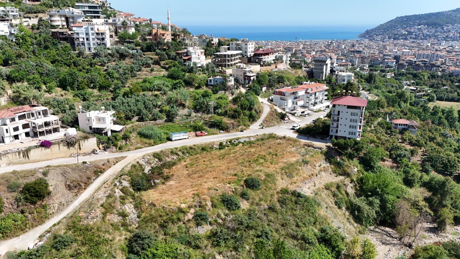 ANTALYA ALANYA BEKTAŞ'TA SATILIK 1.219 M2 VİLLA İMARLI ARSA