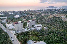Luxurious residential complex with sea view in Kestel Alanya