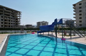 1+1 Wohnung mit Pool und Fitnessraum in Gazipasa Antalya