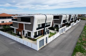 Luxuriöse Triplex-Villa in Antalya zum Verkauf
