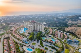 Möblierte 2+1 Wohnung zum Verkauf mit Meerblick in Alanya