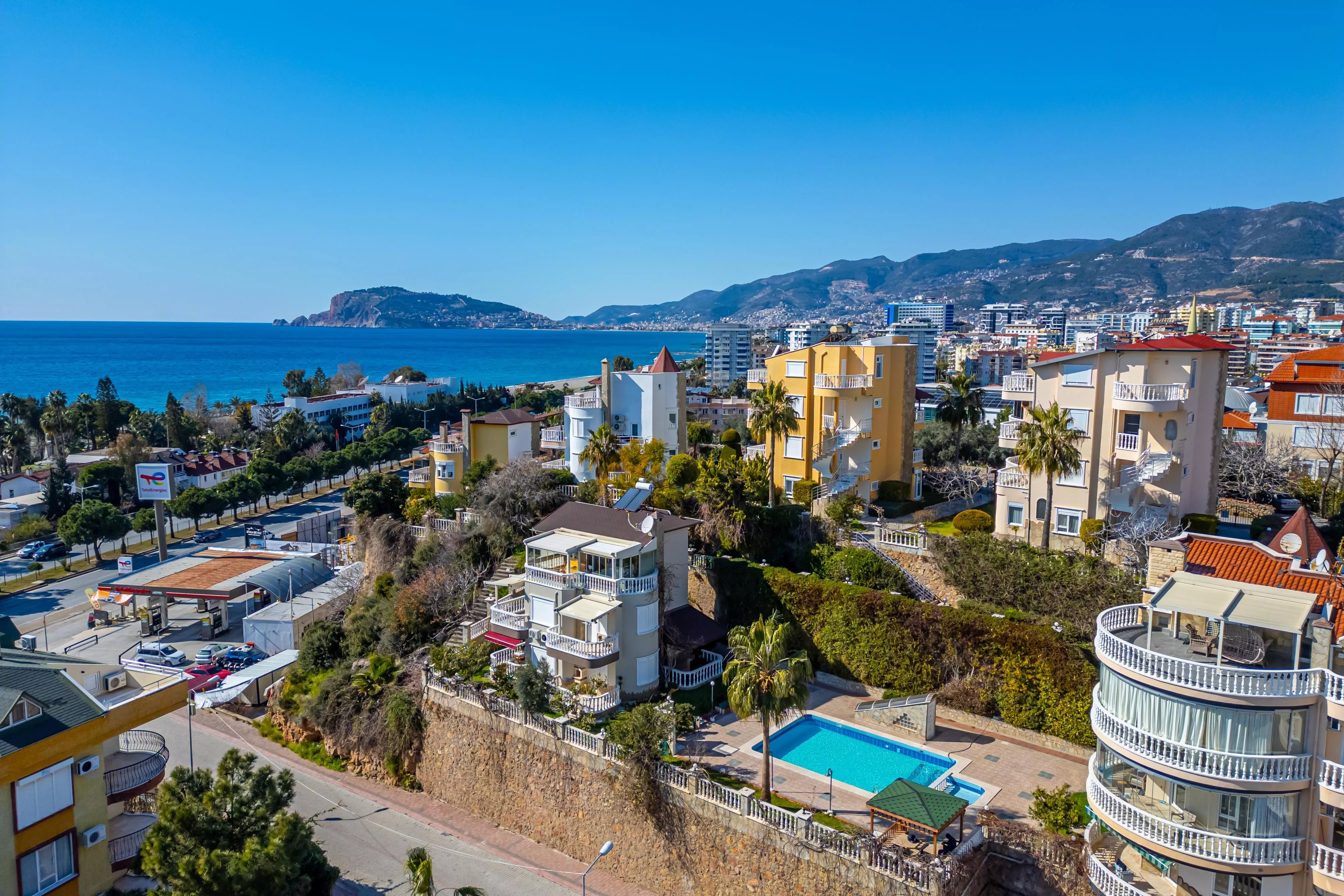 Sea View Villa for Sale in Alanya Kestel Near the Beach